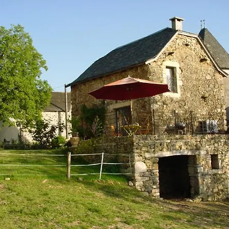 La Belle Poule - Faverolle Villefranche-de-Rouergue Exterior foto